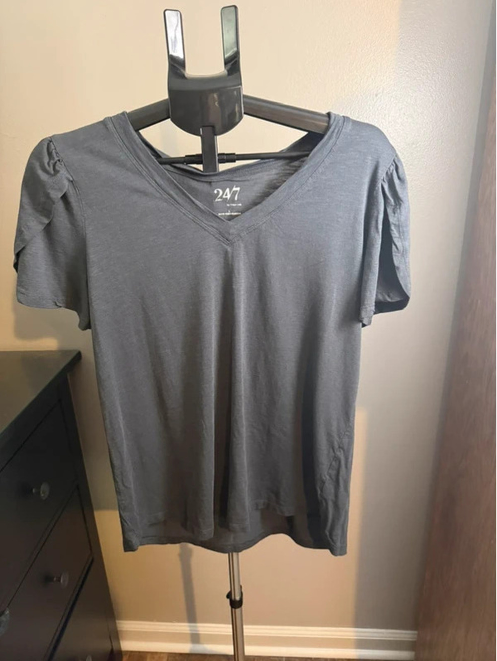 Maurices 24/7 Large Gray V-Neck Tulip Sleeve Top